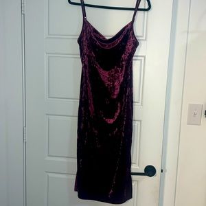 Velvet pink midi Dress